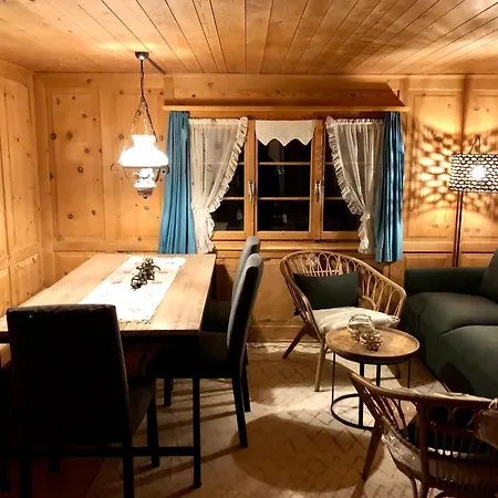 Casa de Férias Arosa - Zur Alleinnutzung Fuer 6 Personen, Urig Und Sonnig Langwies