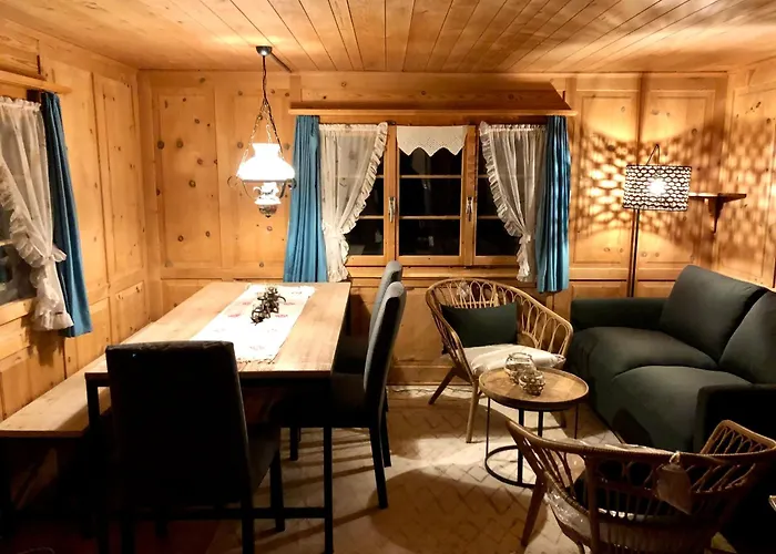 Tatil Evi Arosa - Zur Alleinnutzung Fuer 6 Personen, Urig Und Sonnig Langwies